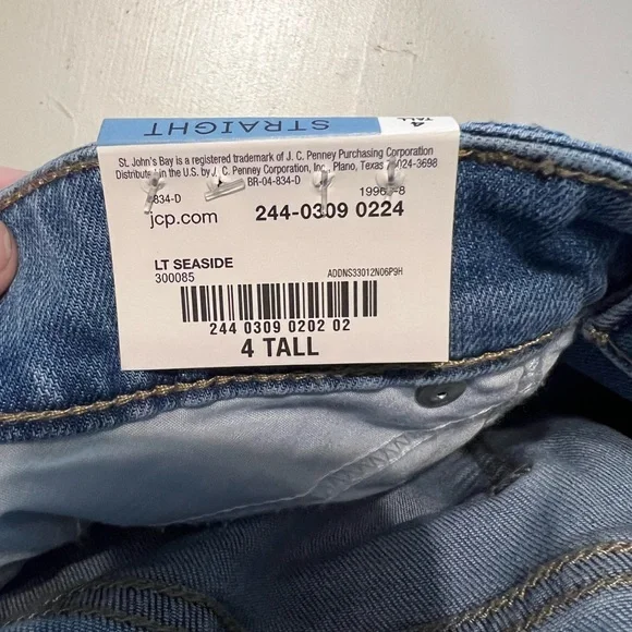 New St John’s Bay Staight jeans - Picture 6 of 6